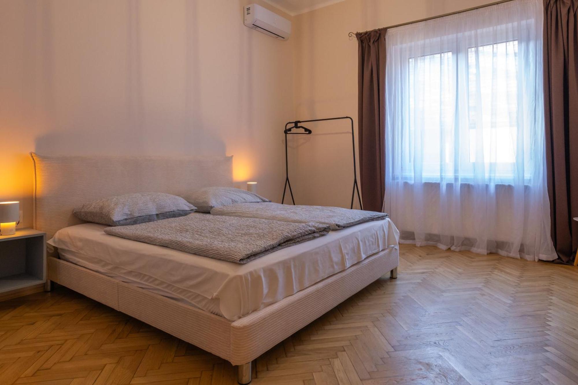 D6 Apartments Siofok Ngoại thất bức ảnh
