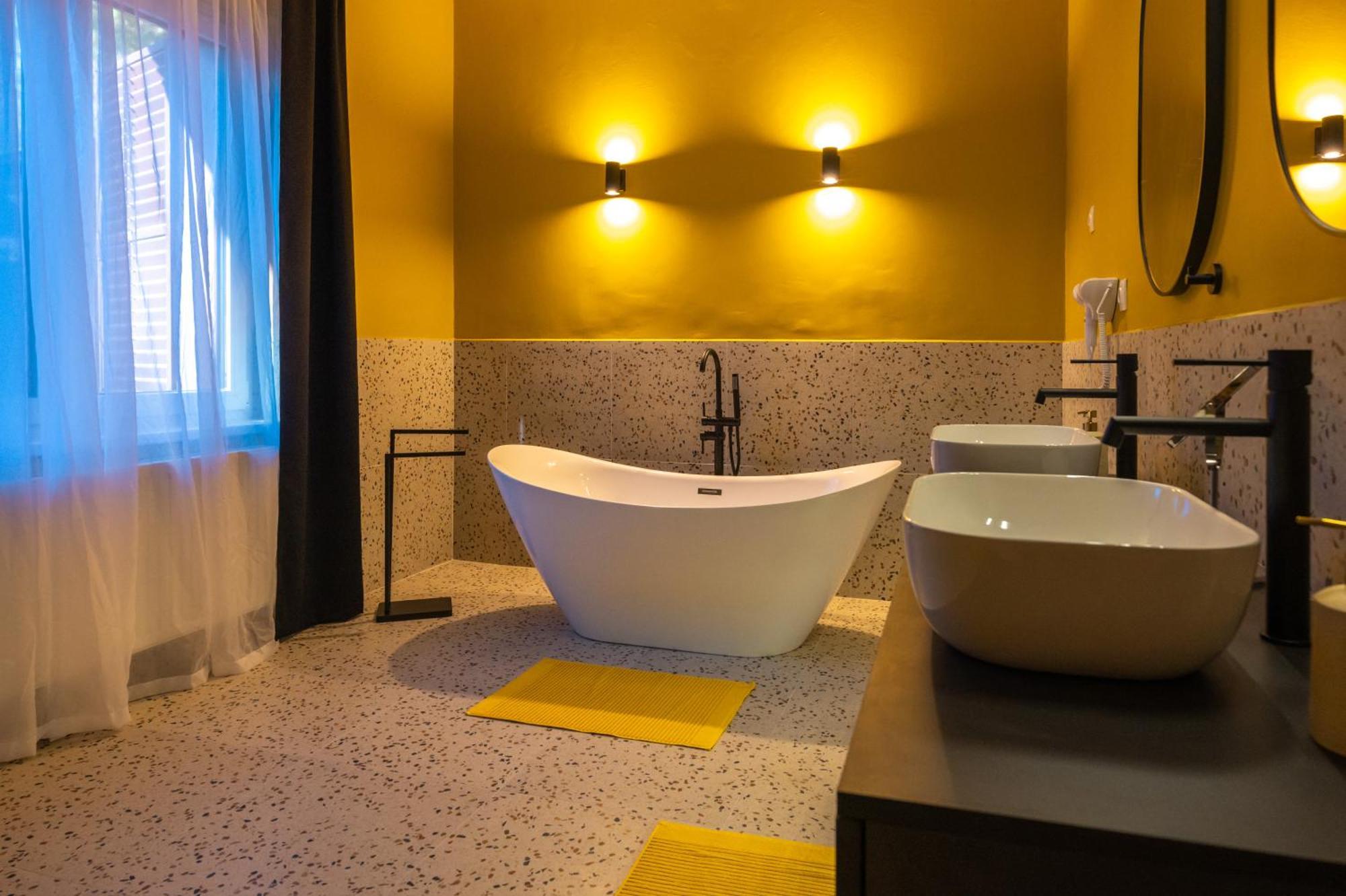 D6 Apartments Siofok Ngoại thất bức ảnh